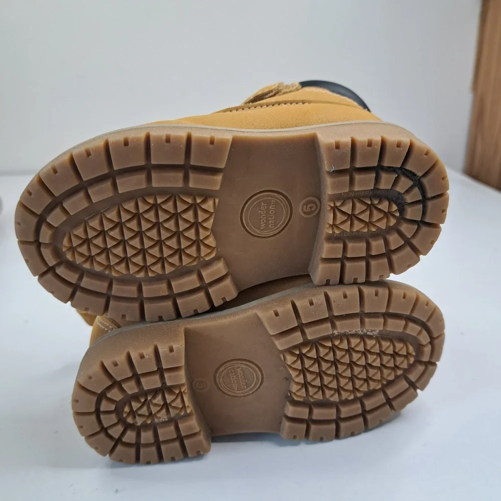 Toddler Boys 3 Pair Boots / Shoes Size 4 and 5  Wonder‎ Nation & Robert David